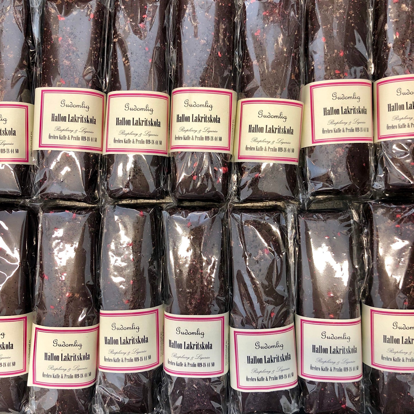 Gudomlig Hallon / Lakritskola